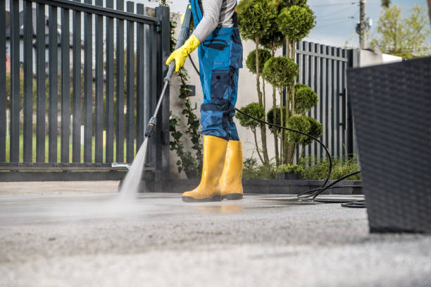 Best Driveway Pressure Washing  in Briarcliff, TX